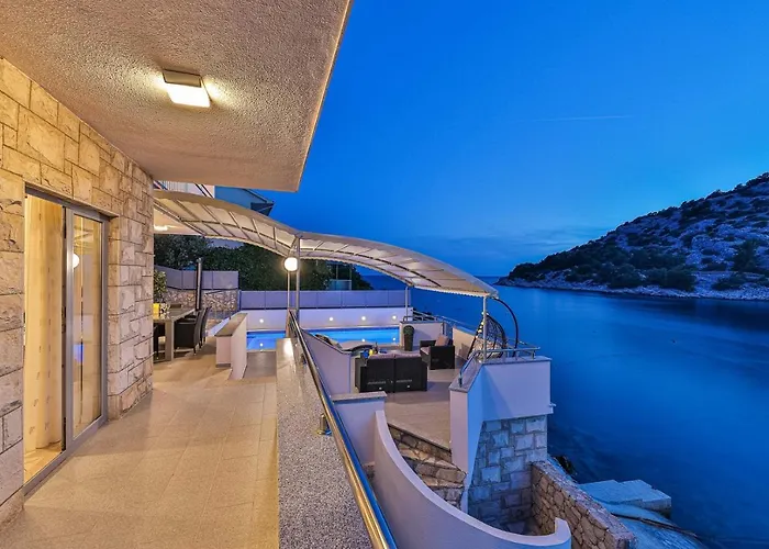 Villa Antonija 1607 Ražanj